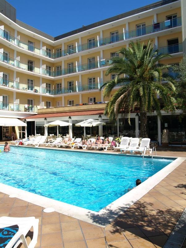 La Palmera & 4*
